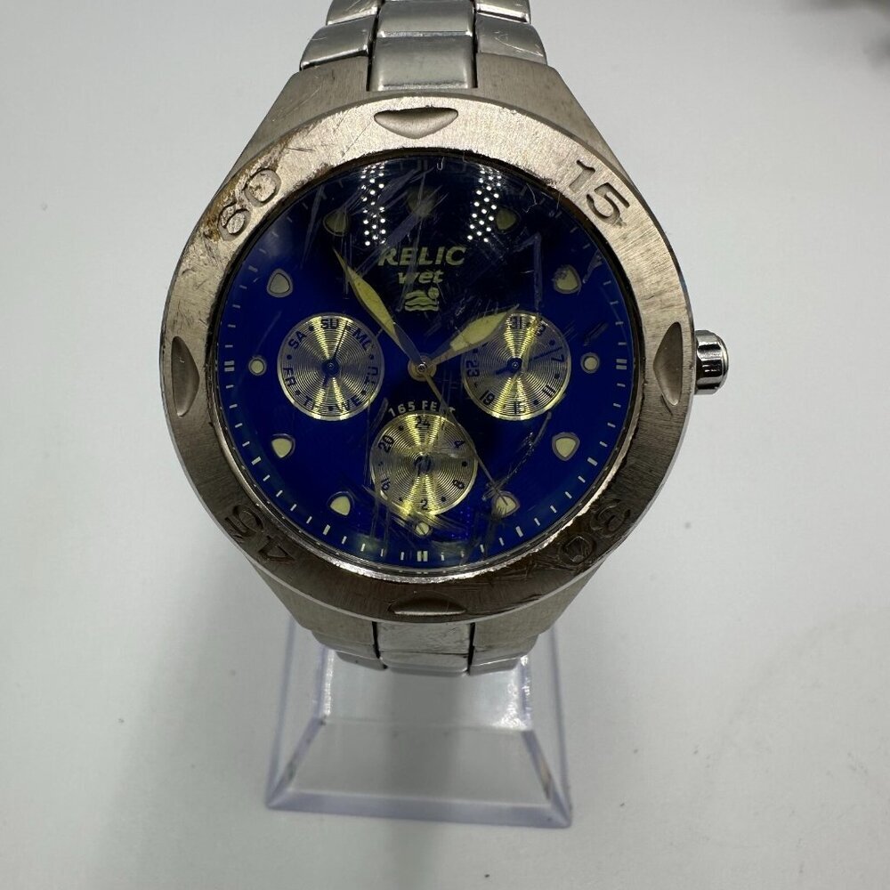 3/$30 Relic Watch Men Silver Tone Blue Day Date Round Dial 39MM New Battery